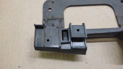 Кронштейн переднего бампера (под фарой) левый SENTRA B17 12-21 2015 Седан 1.8 MRA8DE