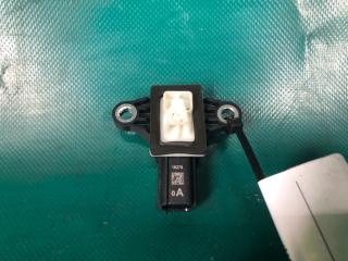 Датчик удара передний правый 3 BM 13-19 2017 2.0L 4