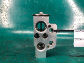 Клапан кондиционера PASSAT B7 11-15 11/2011 CBTA 2.5L