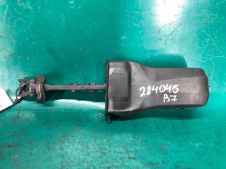 Ограничитель двери передний правый VOLKSWAGEN PASSAT B7 11-15 11/2011
