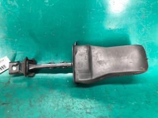 Ограничитель двери передний правый PASSAT B7 11-15 11/2011 CBTA 2.5L