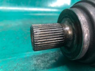 Привод передний левый PASSAT B7 11-15 11/2011 CBTA 2.5L