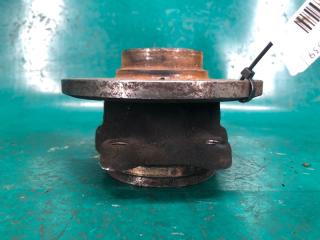 Ступица передняя левая PASSAT B7 11-15 11/2011 CBTA 2.5L