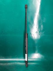 Амортизатор крышки багажника AUDI Q5 08-16 2011 Б/У Амортизатор крышки багажника AUDI Q5 08-16 2011