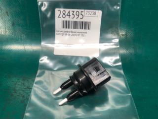 Датчик уровня бачка омывателя Q5 08-16 2011 CAEB 2.0T