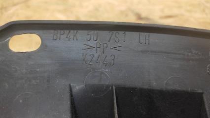 Пластик под лобовое стекло / Жабо левый MAZDA 3 BK 03-08 SEDAN 2.3 L3