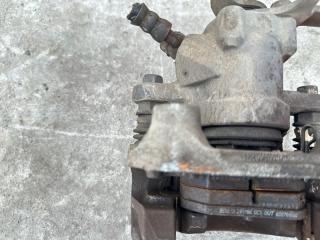 Суппорт тормозной задний правый COROLLA 150 06-13