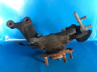 Кулак поворотный передний правый AURIS 06-12