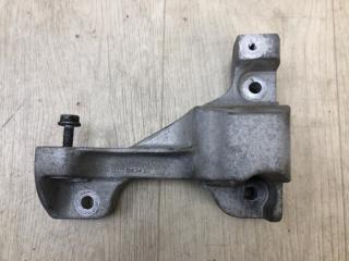 Кронштейн промежуточного вала передний правый CHRYSLER 200 14-16