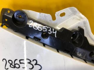 Кронштейн переднего бампера (на крыле) правый LEAF 18-