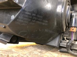 Фара правая PRIUS - 30 09-17