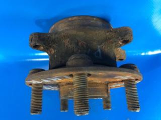 Ступица передняя левая TOYOTA PRIUS - 30 09-17