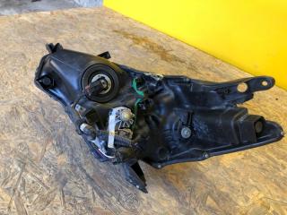 Фара правая PRIUS PLUS 11-14