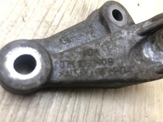 Кронштейн двигателя JETTA USA 10-17 2011 Седан CBTA 2.5L