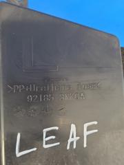 Дефлектор радиатора левый LEAF 10-17