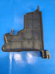 Дефлектор радиатора левый NISSAN LEAF 10-17