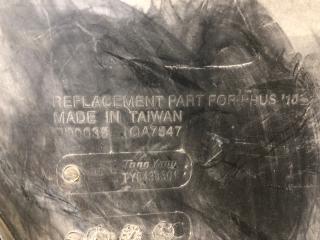 Бампер задний PRIUS - 30 09-17