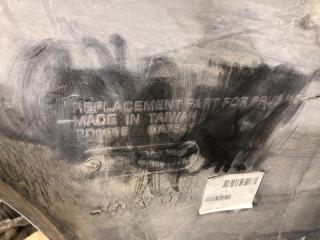 Бампер задний PRIUS - 30 09-17