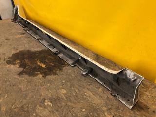 Накладка порога наружная левая LEAF 18-