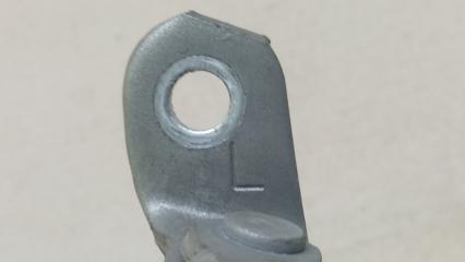 Петля двери нижняя передняя левая RX300 98-03 2000 3.0 1MZFE