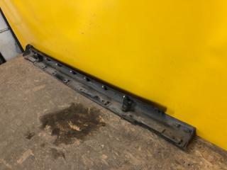 Накладка порога наружная левая GS350 GS300 05-11