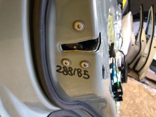 Замок двери задний левый TOYOTA RAV4 18-