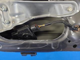 Замок крышки багажника PRIUS PLUS 11-14