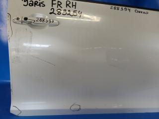 Дверь передняя правая TOYOTA YARIS 05–11