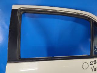Дверь задняя левая YARIS 05–11