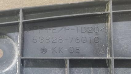 Пыльник крыла передний левый LEXUS CT200 11-17 1.8 2ZRFXE