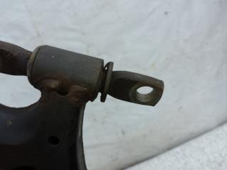Рычаг передней подвески нижний правый TOYOTA CAMRY 40 06-11 2.5 2ARFE