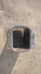 Кронштейн усилителя заднего бампера правый VERSA B17 11-19 2013 SEDAN 1.6 HR16DE