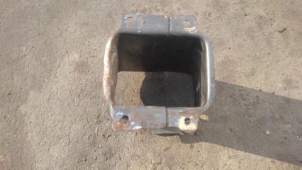 Кронштейн усилителя заднего бампера левый VERSA B17 11-19 2013 SEDAN 1.6 HR16DE