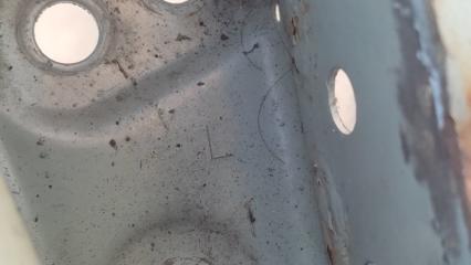 Кронштейн усилителя переднего бампера левый VERSA B17 11-19 2013 SEDAN 1.6 HR16DE