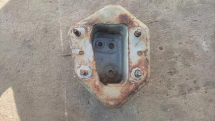 Кронштейн усилителя переднего бампера правый NISSAN VERSA B17 11-19 SEDAN 1.6 HR16DE