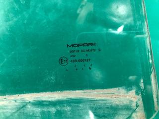 Стекло двери заднее правое DODGE DART 12-16 2.4 ED6