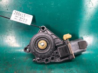 Моторчик стеклоподъемника задний правый SORENTO XM 09-14 2009 2.4