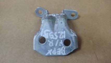 Петля двери верхняя передняя правая TRIBECA B9 05-07