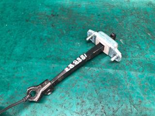 Запчасть ограничитель двери передний правый KIA SORENTO XM 09-14 2009