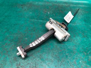 Ограничитель двери задний правый DODGE DART 12-16 2015