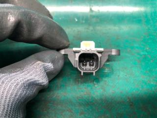 Датчик удара передний правый SORENTO XM 09-14 2009 2.4