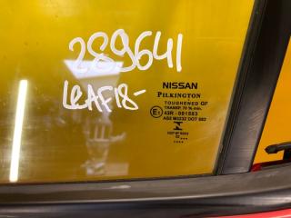 Стекло двери заднее левое LEAF 18-