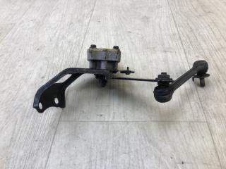 Датчик положения кузова задний левый LS430 00-06