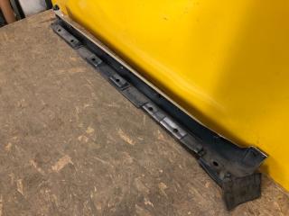 Накладка порога наружная правая AVENSIS 08-18