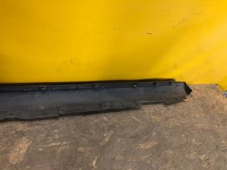 Накладка порога наружная правая AVENSIS 03-08