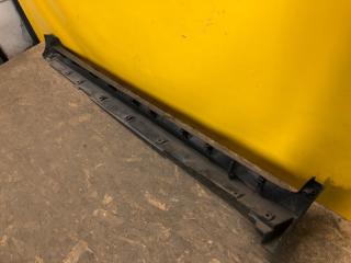 Накладка порога наружная правая X-TRAIL/ROGUE T32 13-20