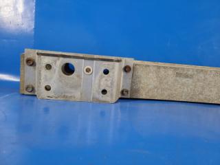 Усилитель заднего бампера GS350 GS300 05-11