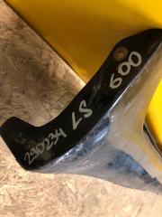 Накладка порога наружная правая LS600HL 06-17