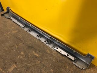 Накладка порога наружная левая PRIUS PLUS 11-14