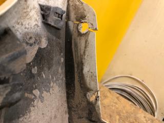 Накладка порога наружная правая LEAF 18-